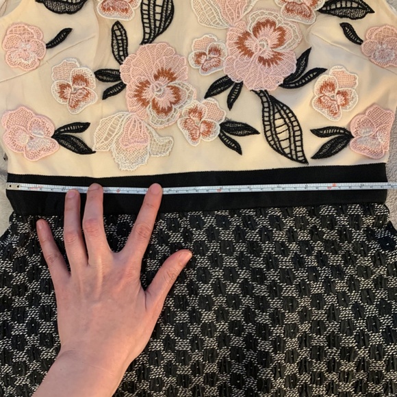 Anthro Loredana Dress by Moulinette Soeurs Size 4 Floral Embroidered Pencil - Picture 12 of 13